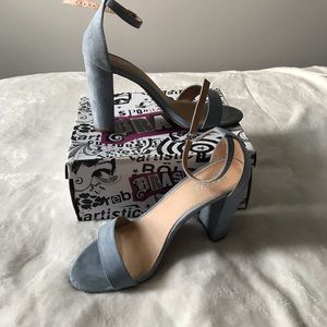 Worn TWICE .. Chunky Heel Sandals